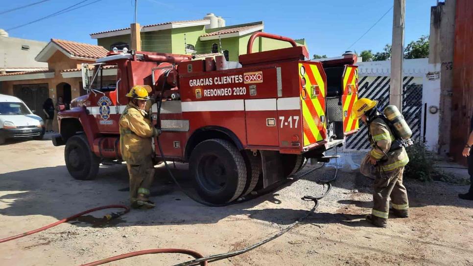 Fuga de gas provoca incendio en una fábrica de frituras en Guasave