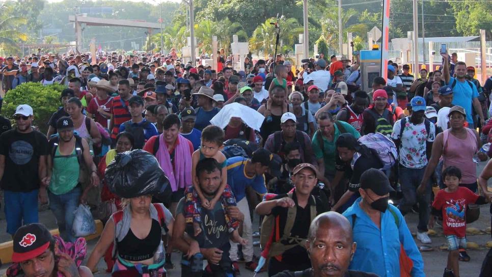 Caravana migrante reanuda camino desde el sur rumbo a la Ciudad de México