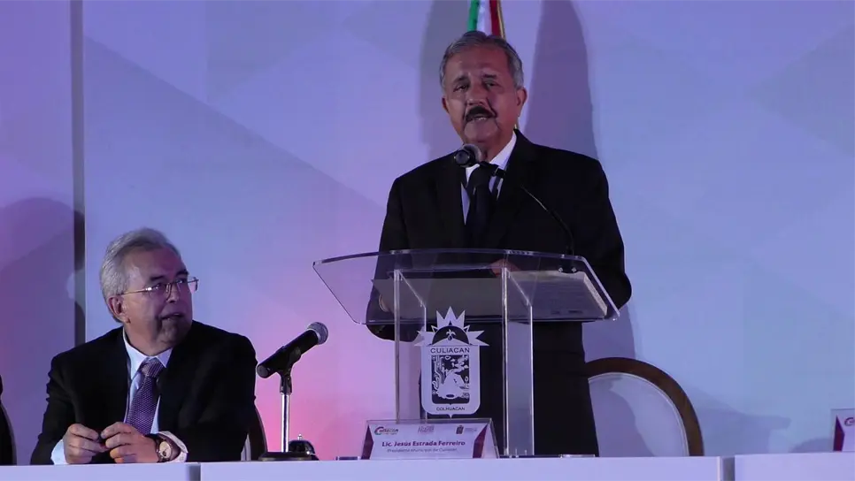 Rinde protesta Estrada Ferreiro como alcalde de Culiacán 2021-2024