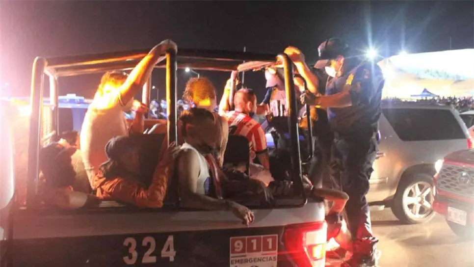 Anteriormente ya se han detenido personas por escandalizar en los partidos de futbol, en El Kraken. FOTO: Luz Noticias.