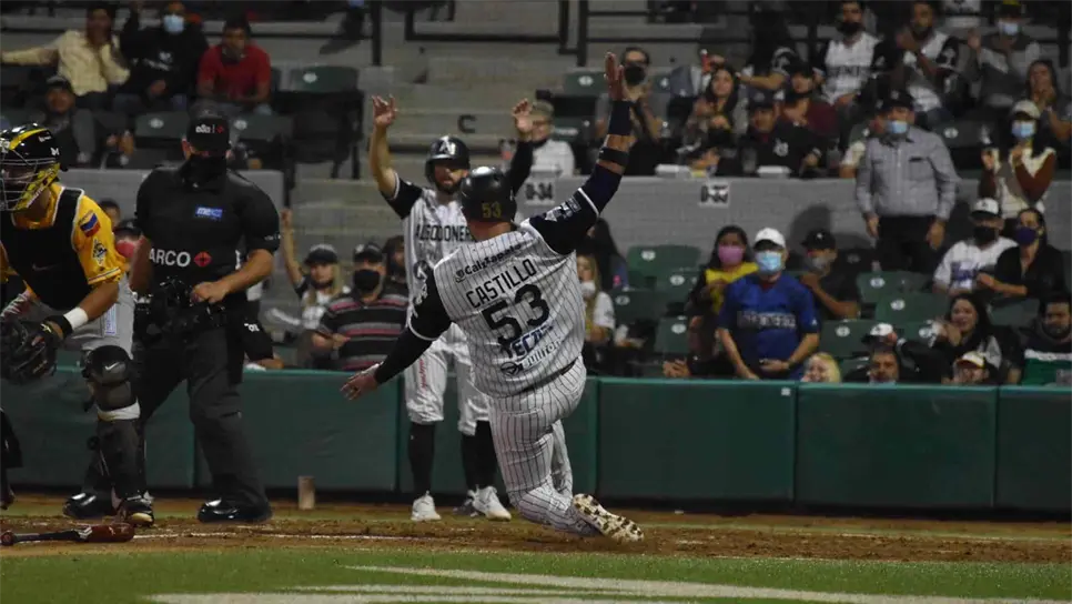 Algodoneros de Guasave aplasta a Cañeros de Los Mochis 14-5