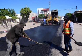 Amplían reencarpetado de vialidades de Guamúchil