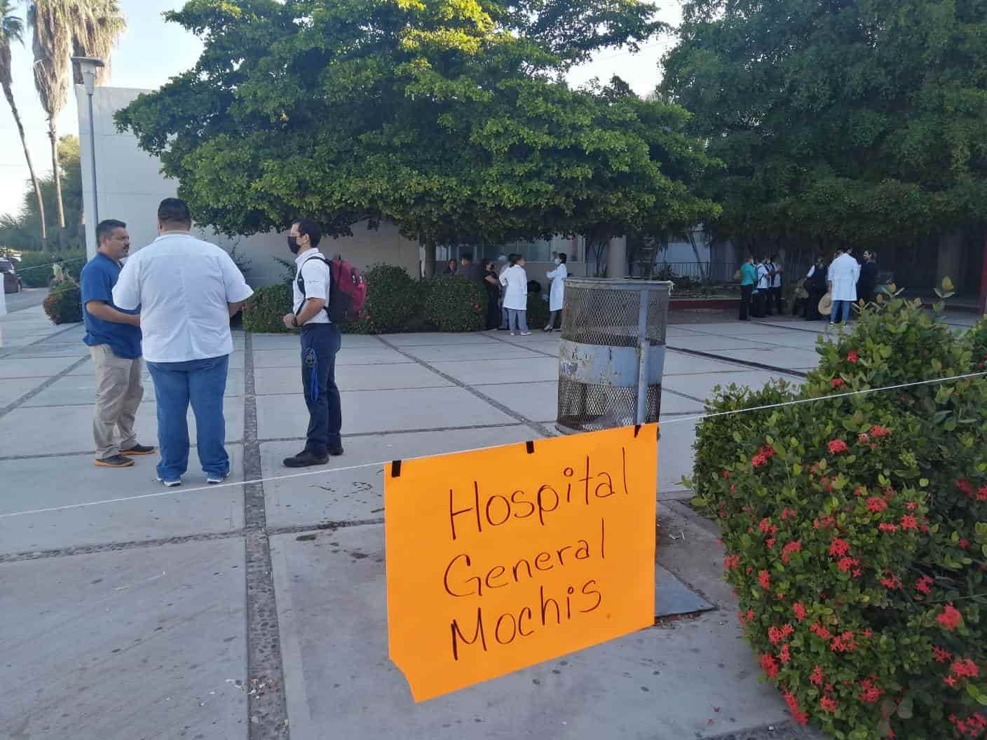 Trabajadores del Hospital General regresan a sus áreas, pero bajo protesta