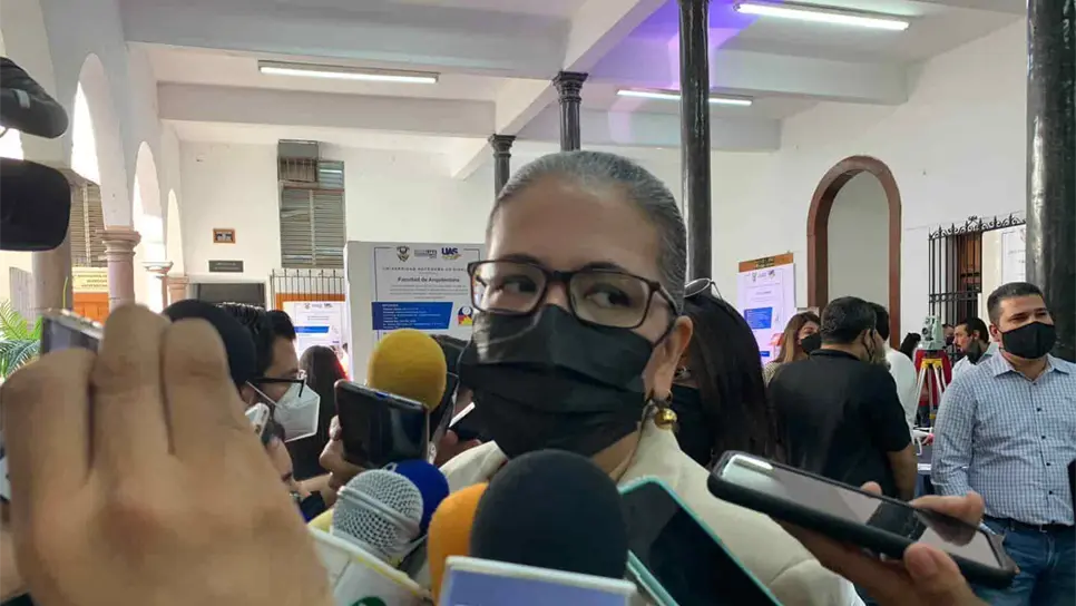 Avala Graciela Domínguez el nombramiento en SEPyC de recién egresada