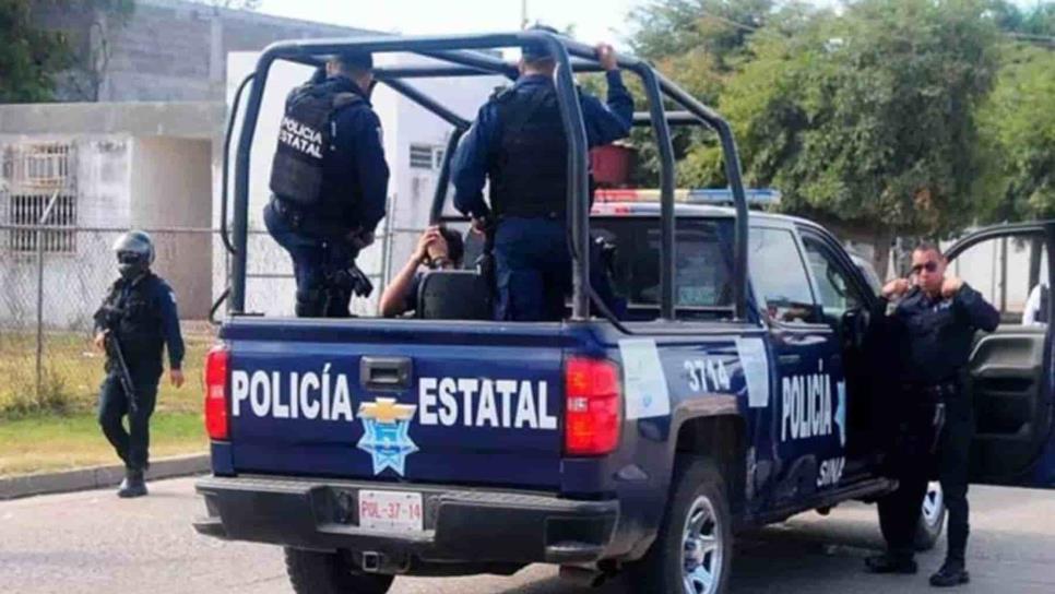 Policías de Salvador Alvarado recuperan vehículo que fue robado en Culiacán