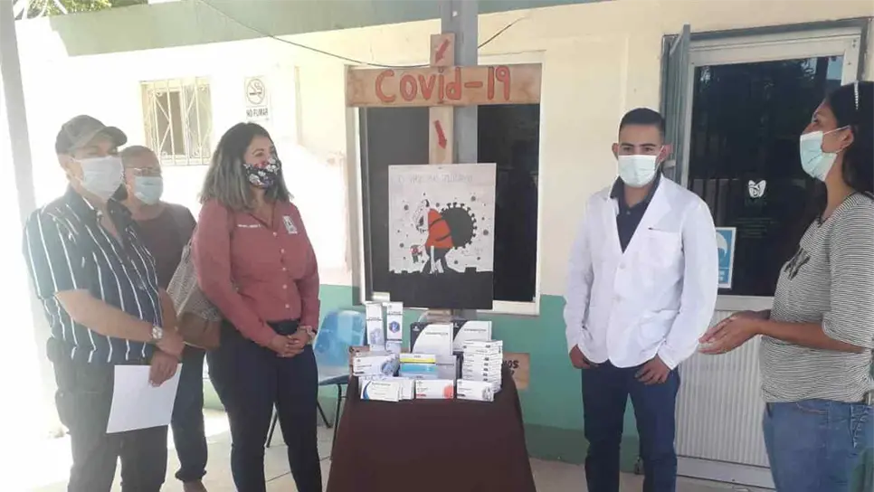 Estudiantes de la UAIM donan medicamentos a dispensarios médicos de zonas rurales