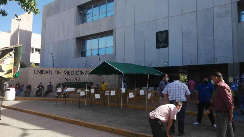 Bebé queda grave tras vacuna en el IMSS de Los Mochis; denuncian que le niegan rehabilitación