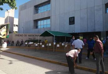 Se quejan de largas filas y falta de médicos en Clínica 37 del IMSS