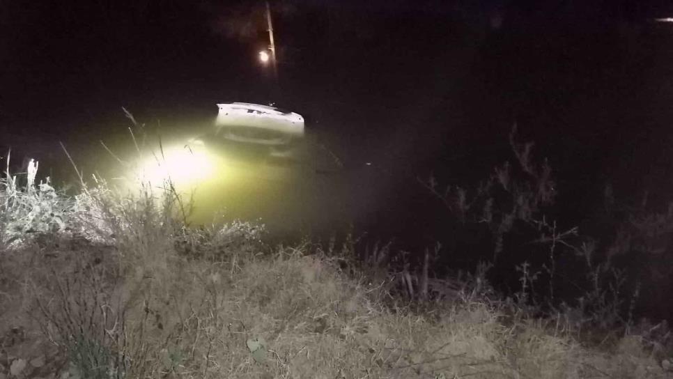 Muere un hombre tras caer en su vehículo al Canal Cahuinahua