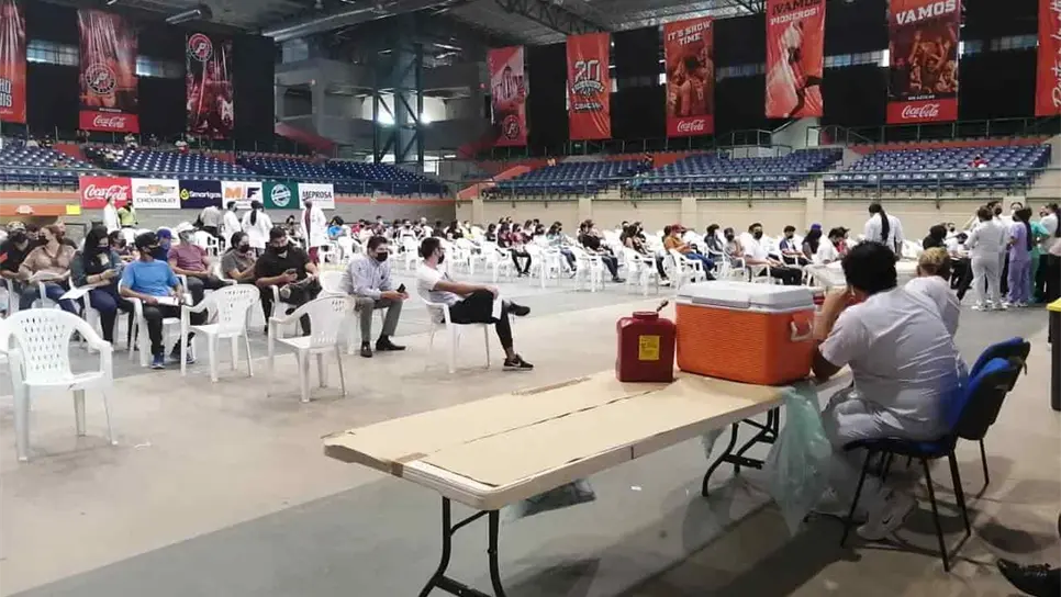 En Los Mochis activan de nuevo módulos de vacunación para niños y adultos