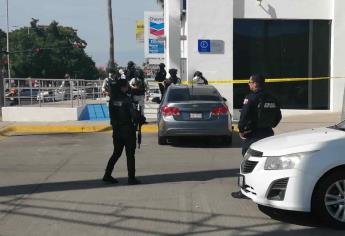 Matan a cajero en asalto bancario, en Culiacán