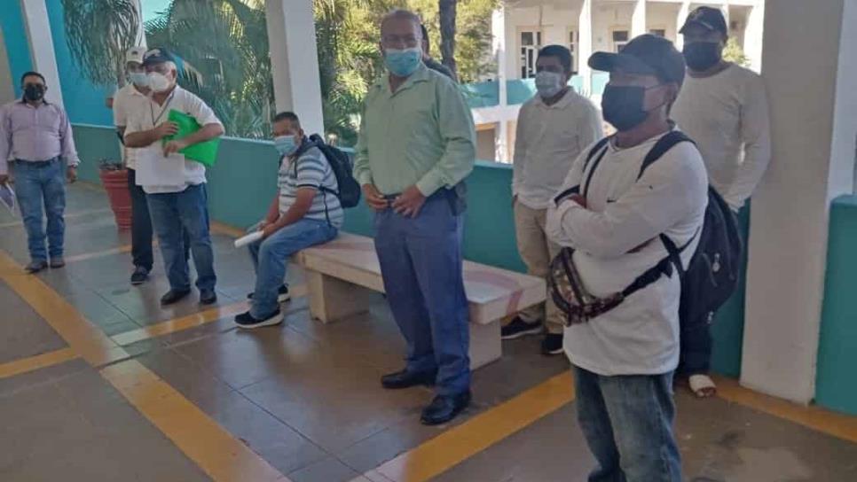 Advierten 800 vendedores de playa de Mazatlán que se manifestarán en oficinas de Semarnat