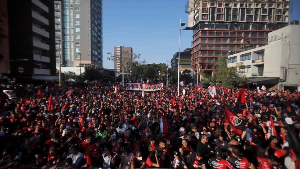 El Atlas sale a las calles para festejar el título con su afición