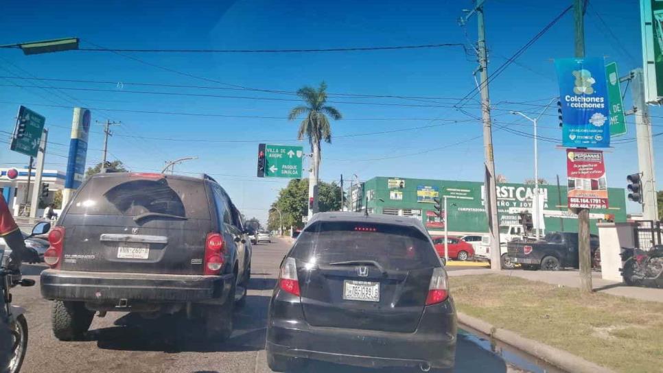 Se triplica tráfico en Los Mochis; piden manejar con precaución