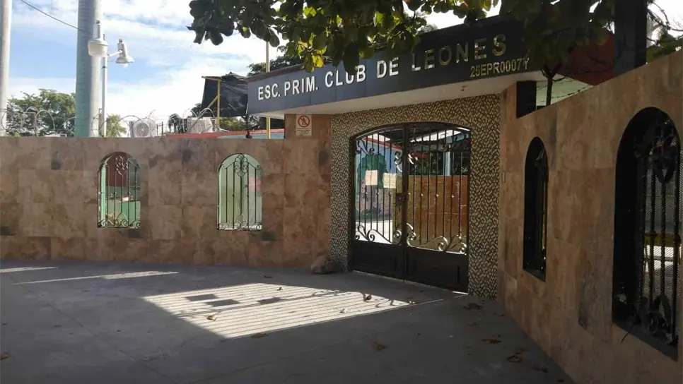 Roban en la primaria Club de Leones y la dejan sin cableado