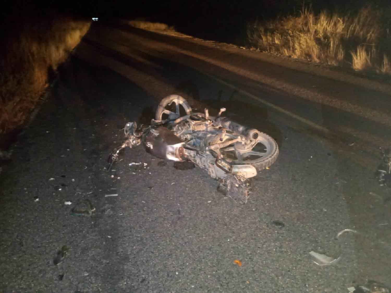 Mueren dos motociclistas tras choque en Palmarito, Mocorito