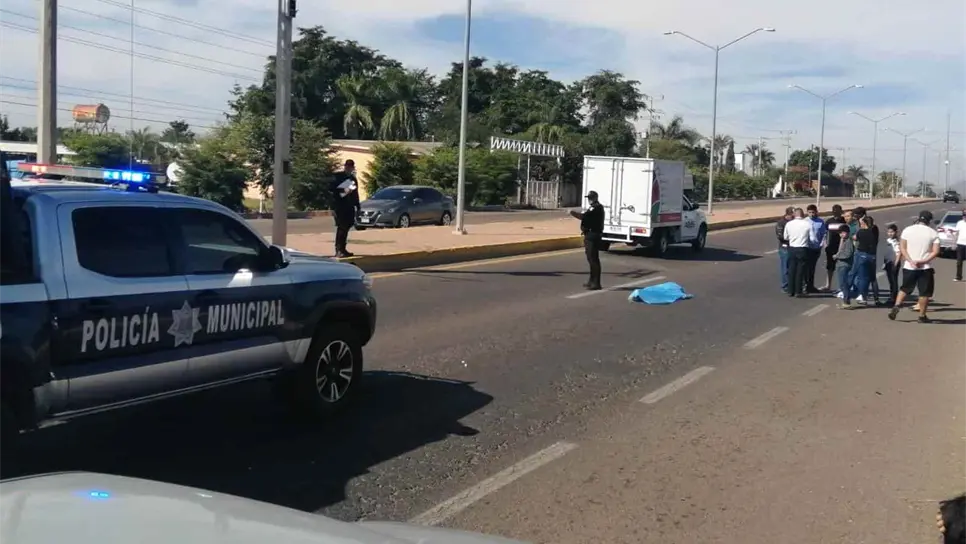 Ciclista de 62 años muere arrollado sobre la México 15, al norte de Culiacán