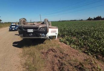 Joven termina lesionado al volcar en su unidad de trabajo