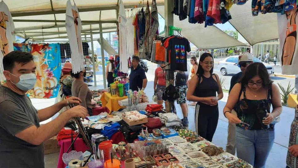 Turismo naviero no ha beneficiado a comerciantes: ventas caen al 20 %