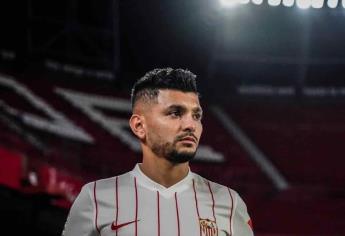 «Tecatito» Corona, nuevo jugador del Sevilla hasta 2025
