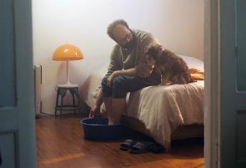 «El comediante» muestra el fracaso desde la ironía y el humor negro