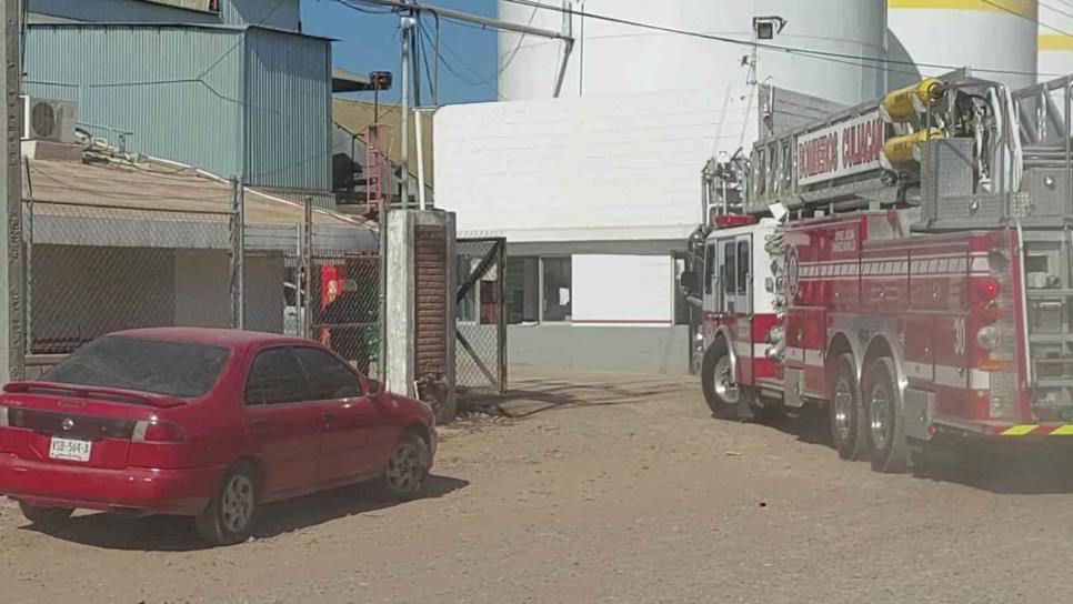 Trasladan a hombre grave tras intoxicarse al caer a un silo, en Bachigualato