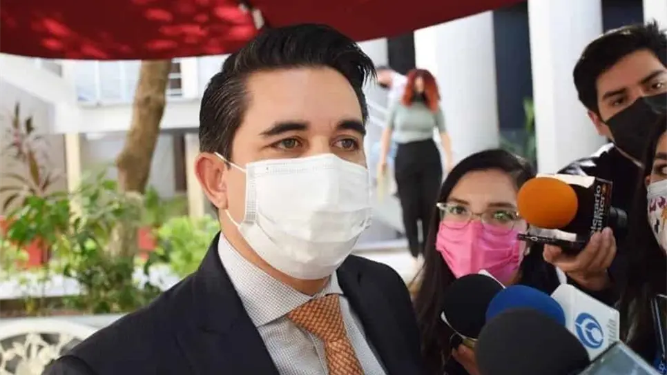 Analiza bancada del PRI «prestarle» un diputado a Roxana Rubio