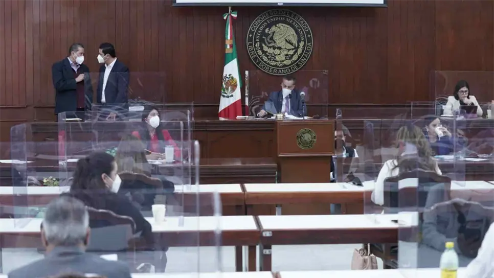 Ya suman 15 diputados contagiados de Covid en el Congreso