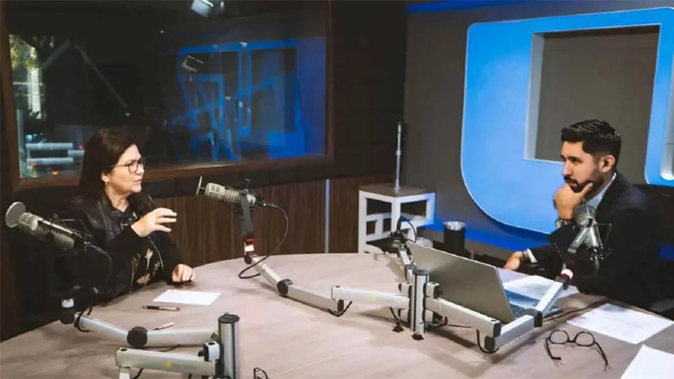 Imelda Castro Castro en entrevista en Luz Noticias. FOTO: Luis Ángel González.