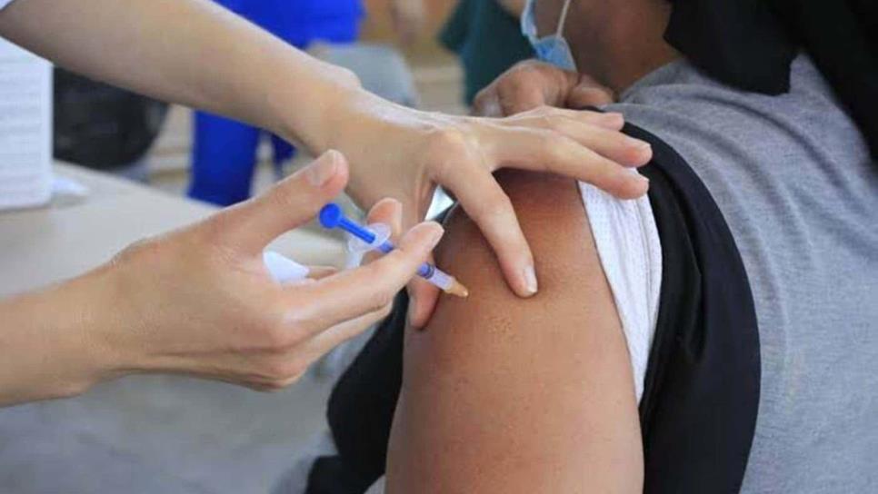 Amplían hasta el 30 de enero vacunación para personal educativo