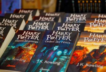 Por contener «brujería» un sacerdote organiza quema de libros de Harry Potter y Crepúsculo