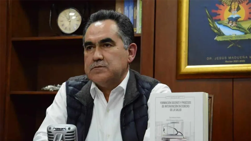 Presenta Editorial UAS libro en el que el Rector participa como coordinador