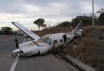 Avioneta se cae por falla mecánica sobre la Mazatlán-Culiacán