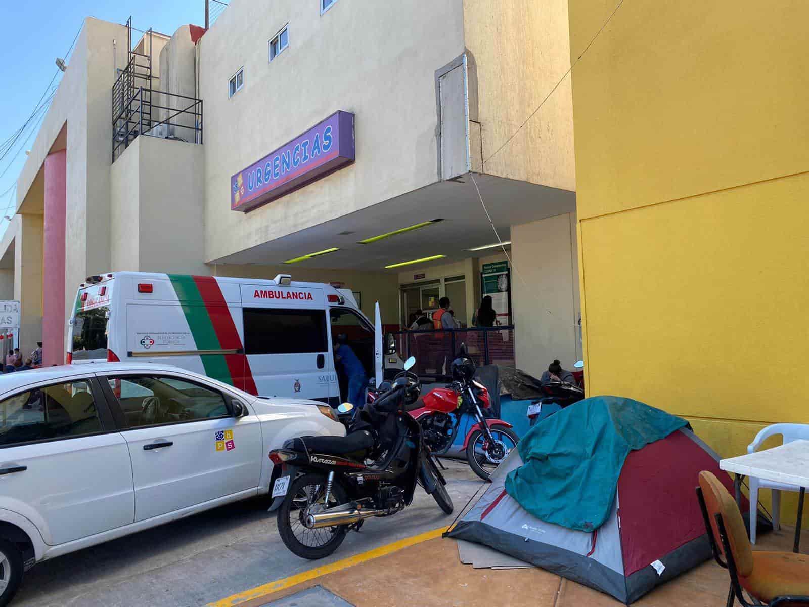 Denuncian inseguridad en el Pediátrico; policías pasan una vez al día, toman video y se van