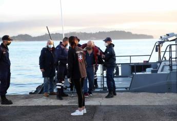 Doce personas están desaparecidas tras el incendio de un ferry en Grecia