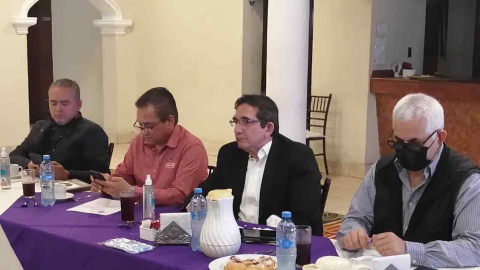 Cuén Ojeda descarta dejar la Secretaría de Salud