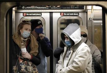 Nueva York instalará mamparas en andenes del metro para evitar empujones 