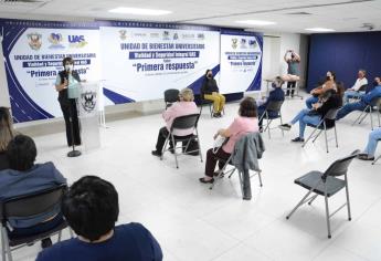 Capacitan a universitarios para actuar ante emergencias