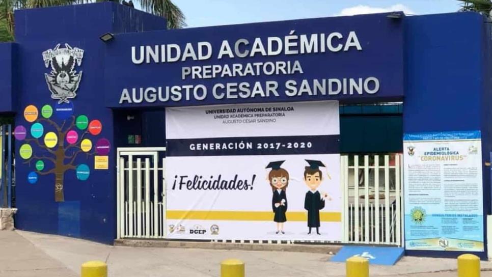 «No soy una misógina, se midió la falda a petición de alumnas»: directora