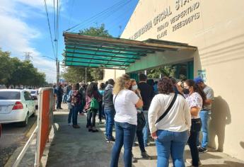 Con largas filas, inician votaciones para elegir a nuevo líder del SNTE 53