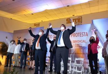 Rinde protesta Ricardo Madrid como nuevo Secretario General del SNTE 53