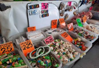 Turistas del Carnaval solo «regatean» y compran artículos económicos: vendedores