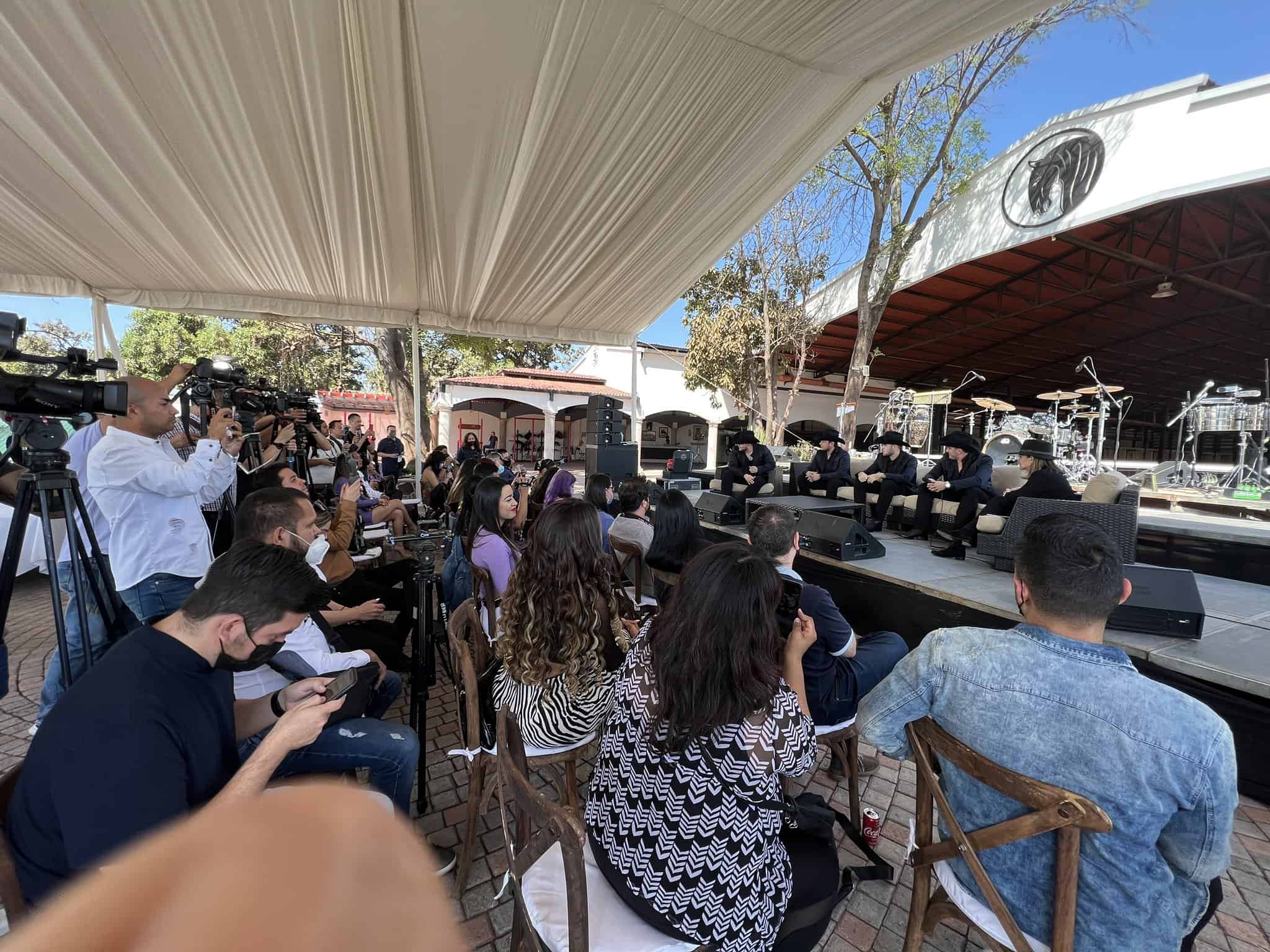 FOTO: Twitter | @chicuela y @ahtziricardenas