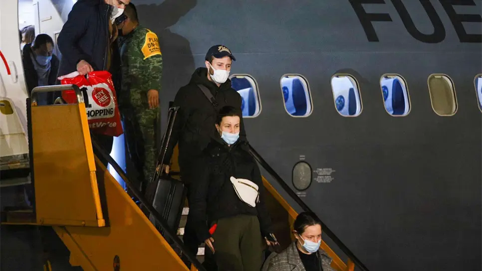 Llega a México un avión con repatriados desde Ucrania
