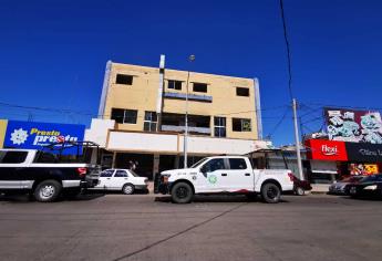 Se incendia hotel en abandono en el Centro de Los Mochis