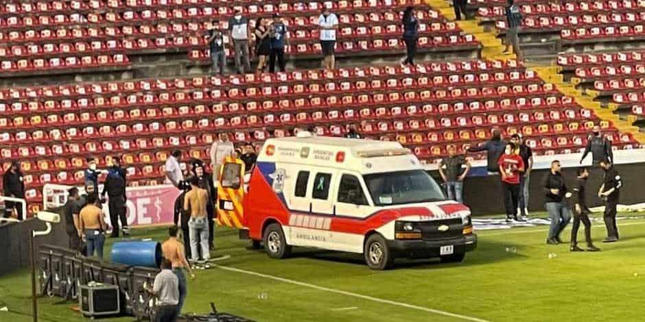 Suman 17 personas muertas tras riña en el Estadio Corregidora