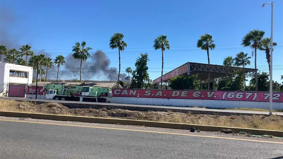Se incendia de nuevo pensión de vehículos en Culiacán