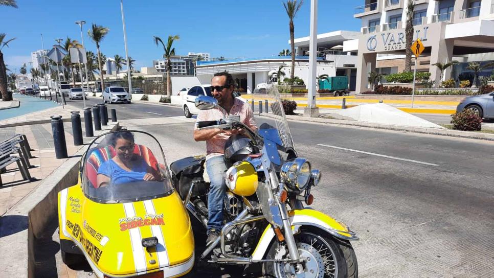 Liliana y Ricardo, viajeros enamorados que recorren el mundo en moto