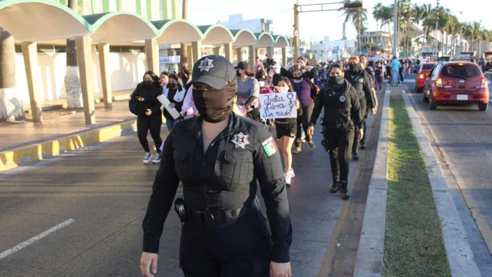 Marcha por el Día Internacional de la Mujer en Mazatlán no presentó incidentes en Mazatlán