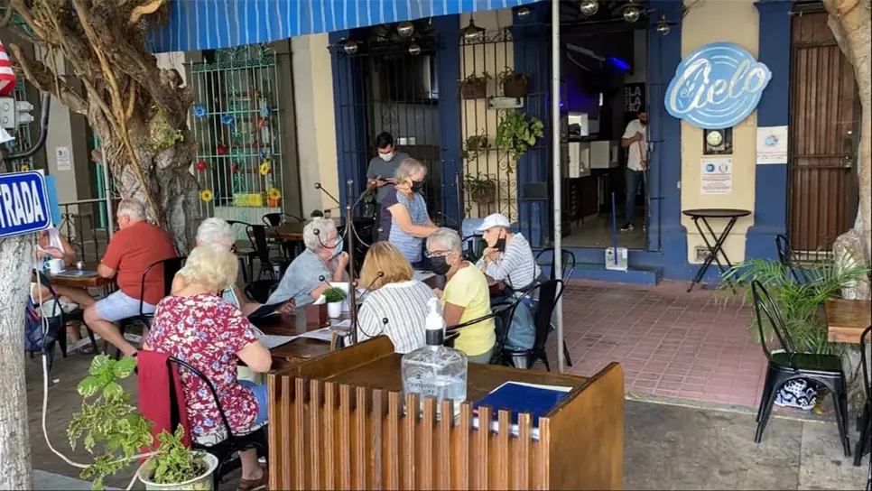 Podría subir aforo de visitantes al 80 % en Mazatlán